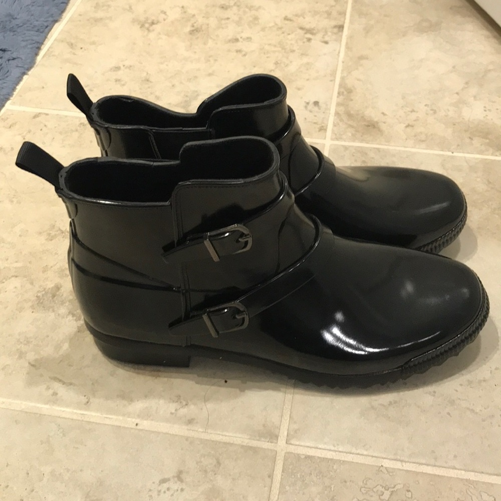 Cougar brand black rain boots size 9